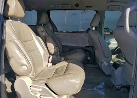 2015 Toyota Sienna Xle z USA, uszkodzony, nr VIN 5TDYK3DC3FS625954